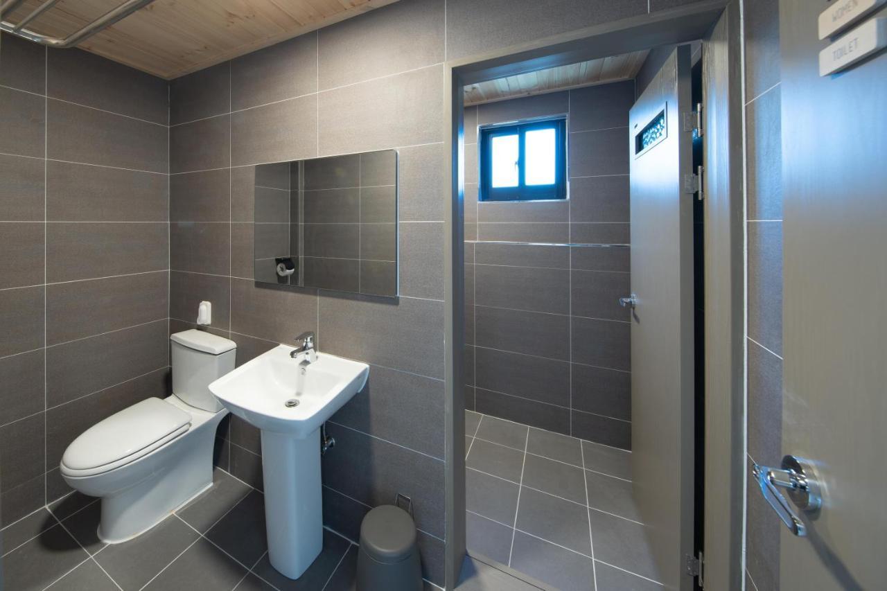 Sagye Travel Hotel Сеогвипо Екстериор снимка