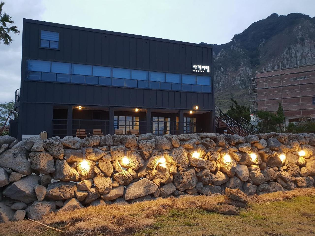 Sagye Travel Hotel Сеогвипо Екстериор снимка